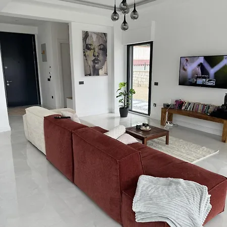 Luxurious In With Private Pool Villa Çeşme