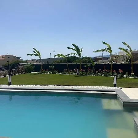 Luxurious In With Private Pool Çeşme